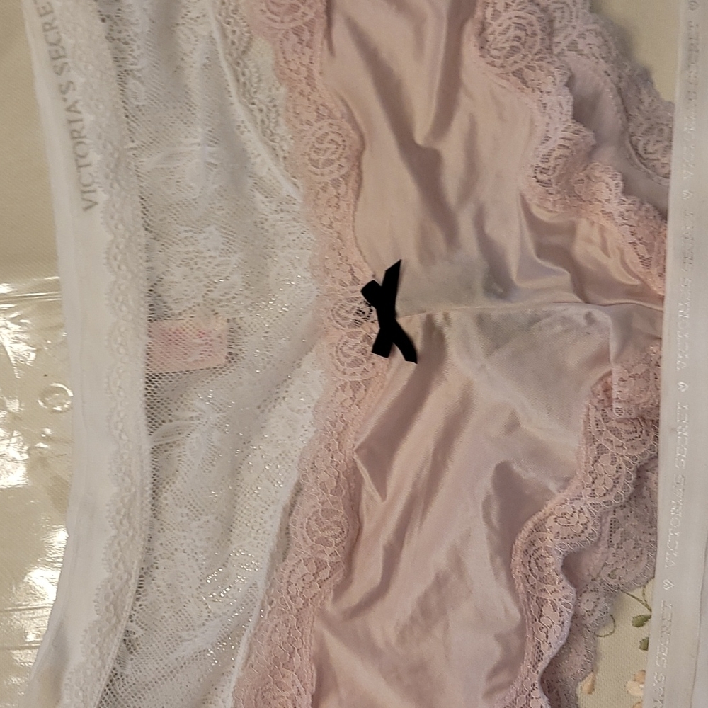 Victoria Secret lace bikini panties sz Lg